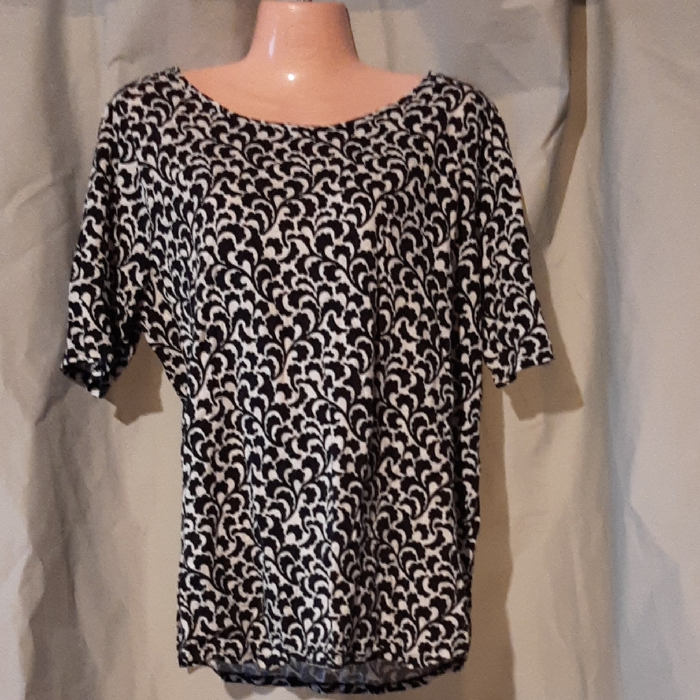 Navy and White Patterned Women's Top